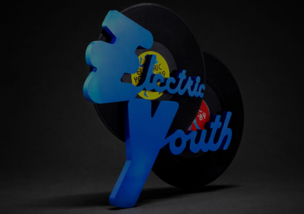 electric youth 3d sculpture desktop 1 1457px